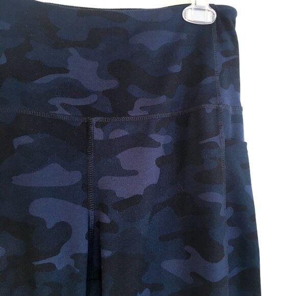 Danskin blue camo leggings, size large. - Picture 2 of 8